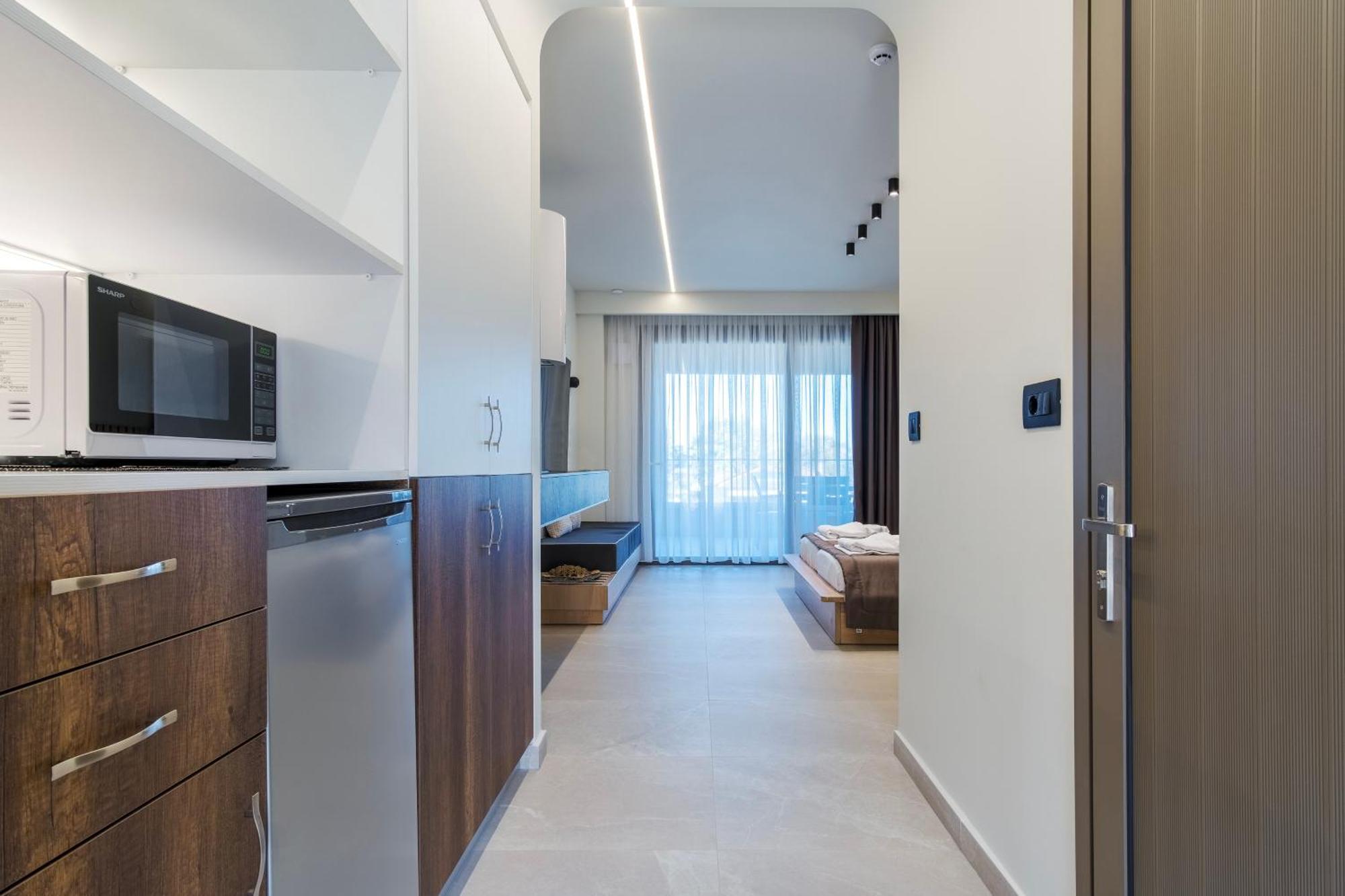 Aura Luxury Suites - Olympiada Seaside Getaways Bagian luar foto